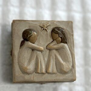 Willow Tree Friendship Trinket Box Vintage 2003